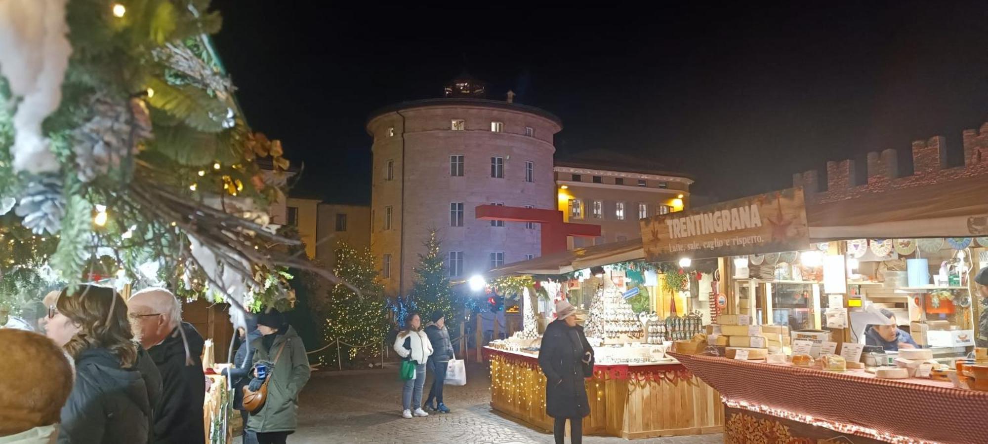 Hotel Torrione Trydent Zewnętrze zdjęcie