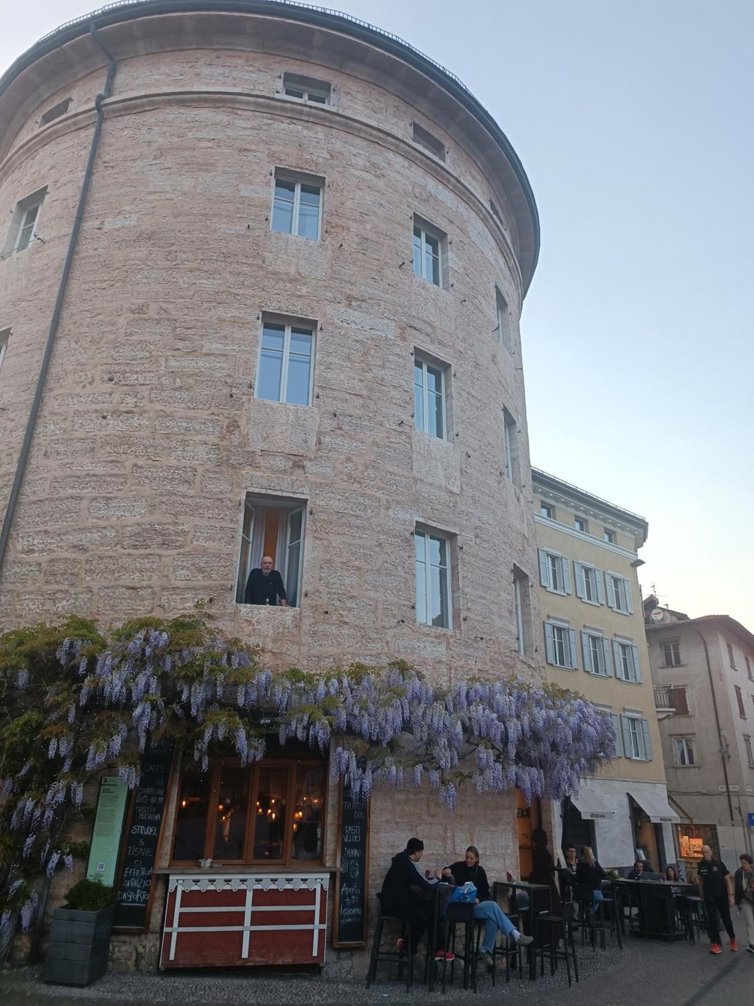Hotel Torrione Trydent Zewnętrze zdjęcie