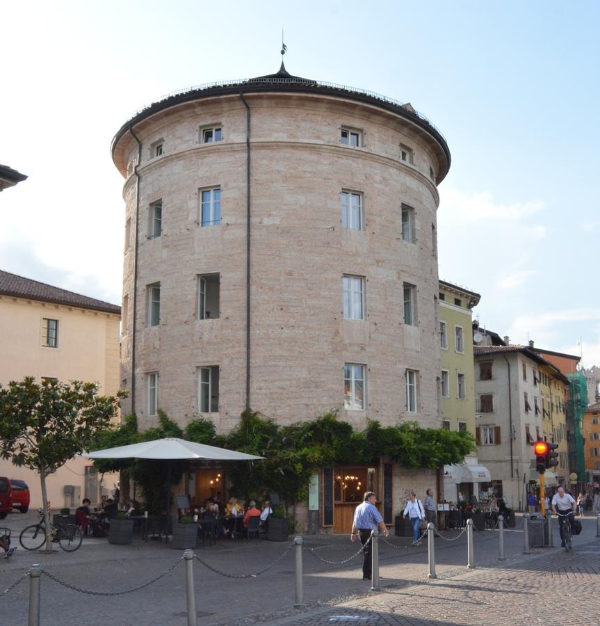 Hotel Torrione Trydent Zewnętrze zdjęcie
