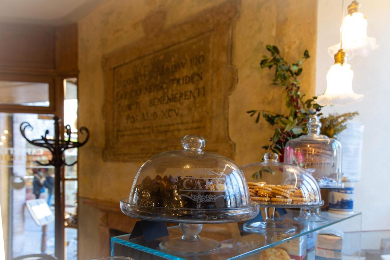 Hotel Torrione Trydent Zewnętrze zdjęcie